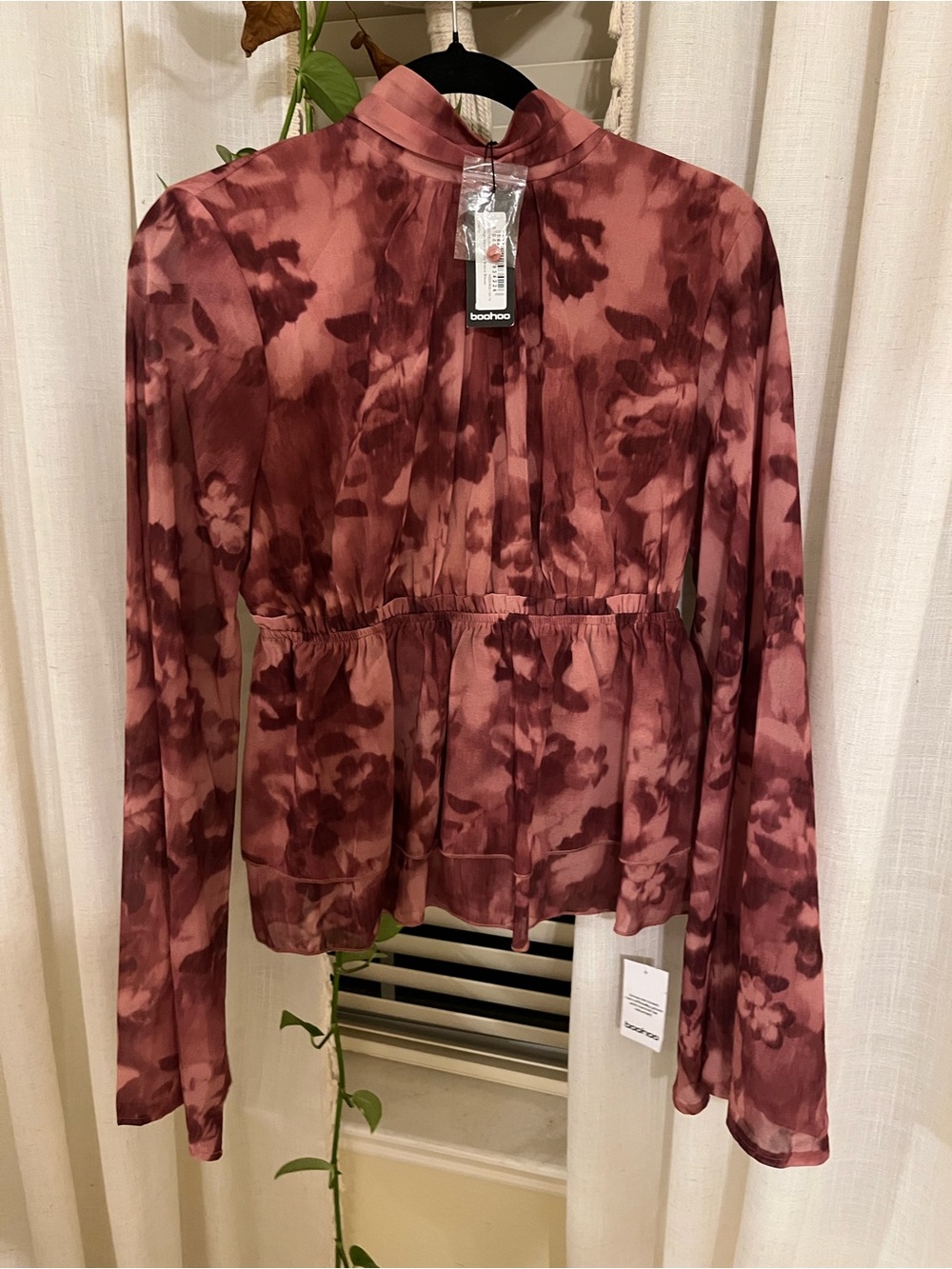Boohoo Rose Pink Floral-Print Long Sleeve High-Neck Blouse